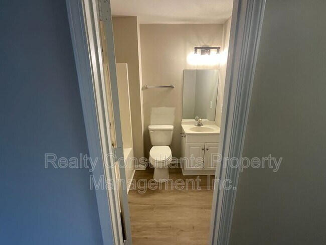 Building Photo - 1506 Hidden Creek Terrace