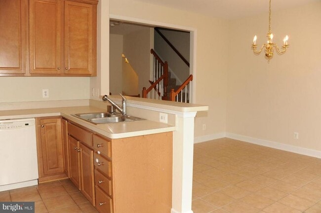 Building Photo - 2492 Terra Cotta Cir