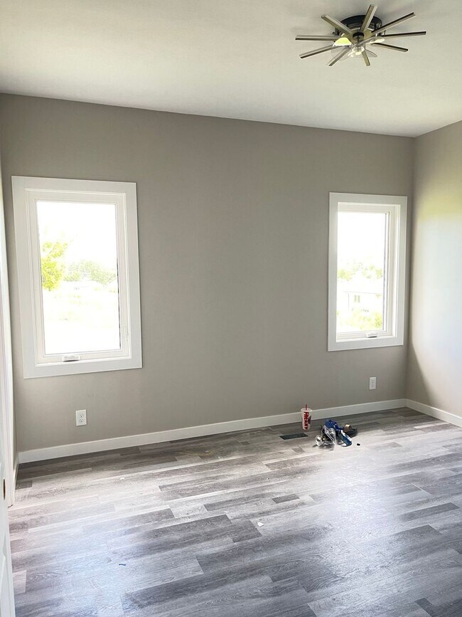 Building Photo - Newly rebuilt house in the heart of Elkhorn