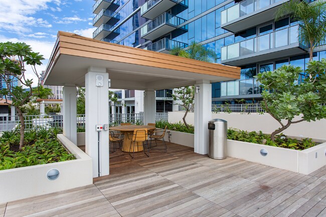 Building Photo - 600 Ala Moana Blvd