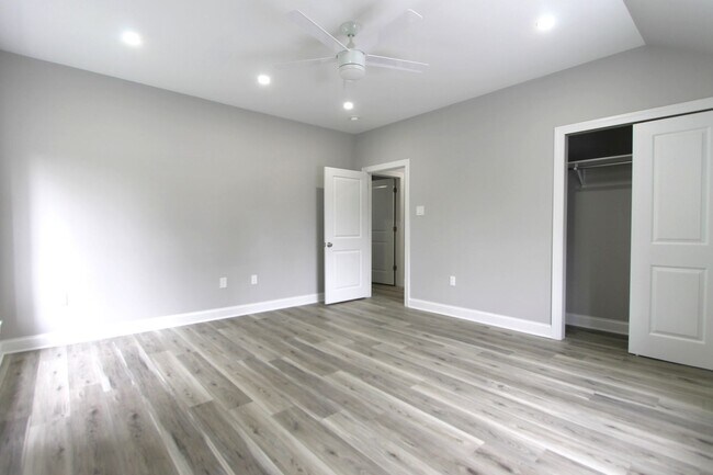 Building Photo - Stunning House on the Grounds of the Awbury Arboretum (3BD/2.5BT)