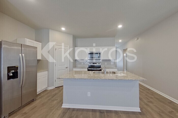 Building Photo - 417 Mango Dr