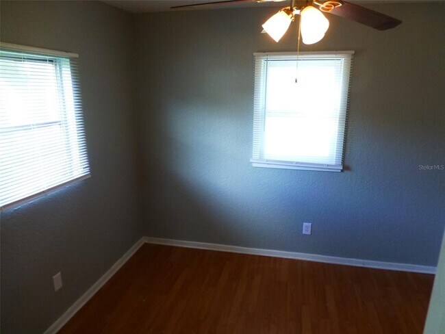 Building Photo - 2007 Cemetery Rd