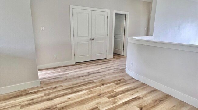 Building Photo - 9905 Excaliburs Ct