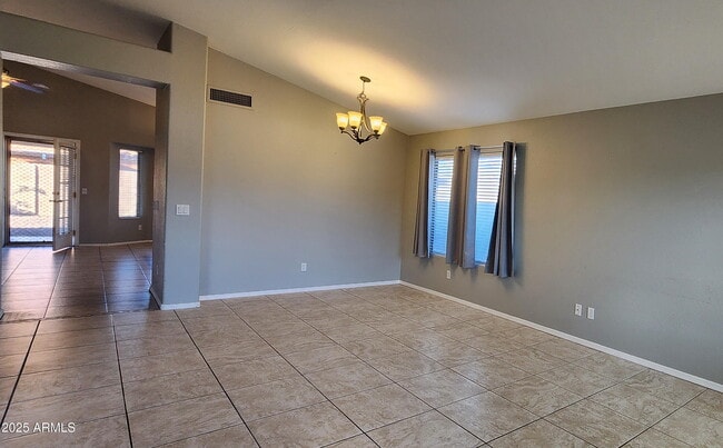 Building Photo - 14900 W Honeysuckle Ln