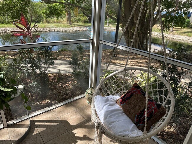 Building Photo - SEASONAL RENTAL - Downtown Sarasota Renovated Waterfront Condo