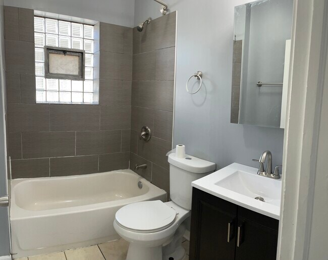 Building Photo - 2432 W 57th St