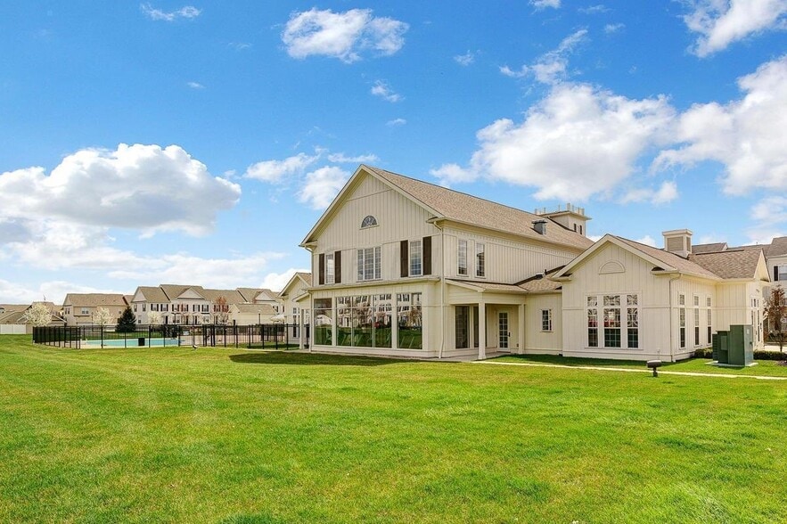 Building Photo - 5261 Berthold Pass Dr
