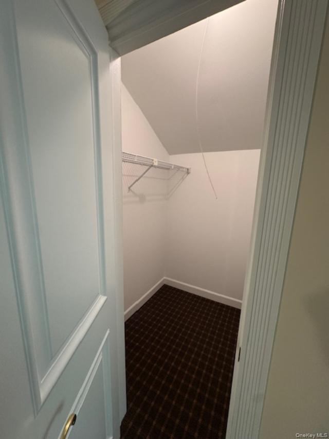 Building Photo - 5 Carman Ct