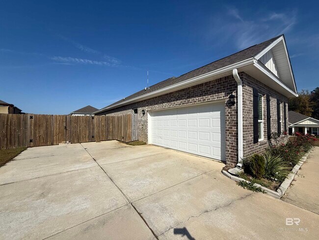 Building Photo - 13255 Cavalier St