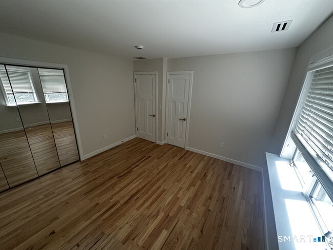 Building Photo - 19 Brookhill Ln