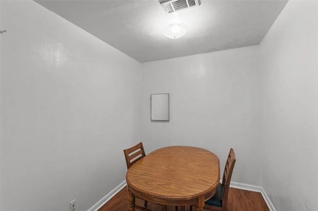 Building Photo - 4209 Lark St