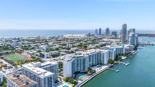 Building Photo - 1100 West Ave