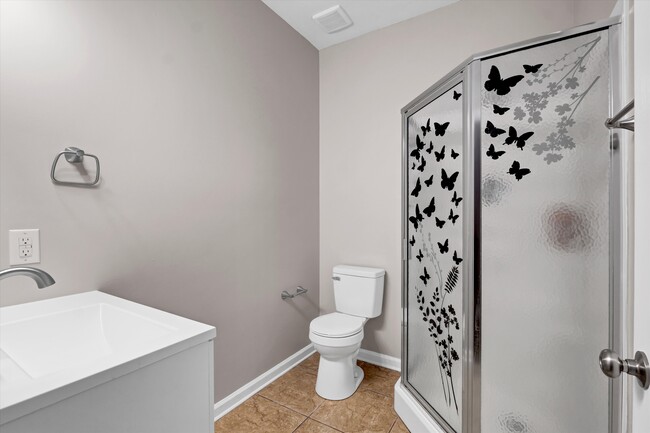 Building Photo - 2726 Brownsboro Rd