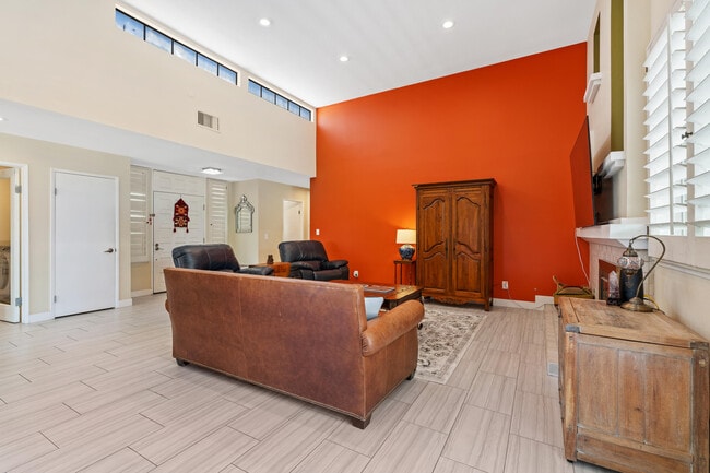 Building Photo - 30 San Juan Dr
