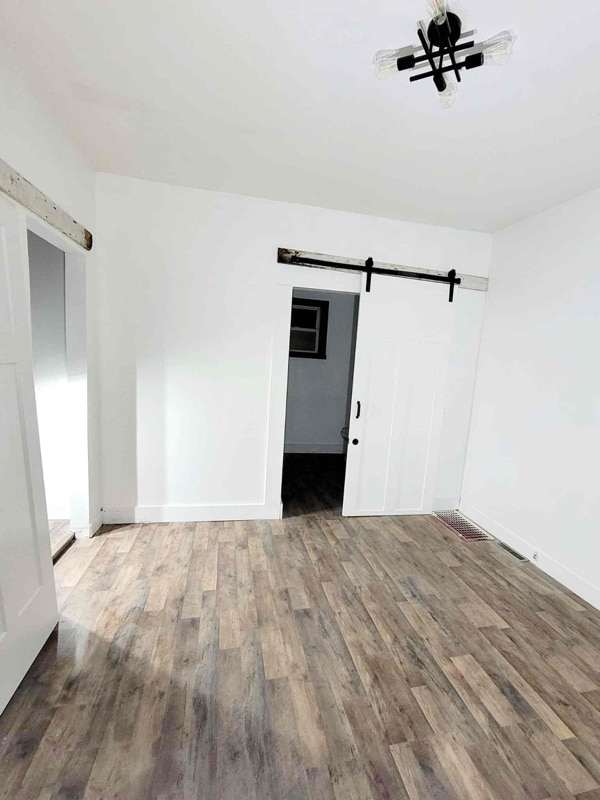 Building Photo - 103 Lincoln Hwy W