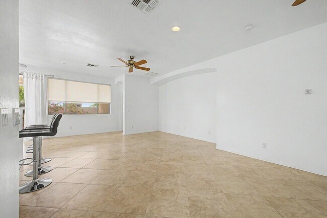 Building Photo - 15235 W Windward Ave