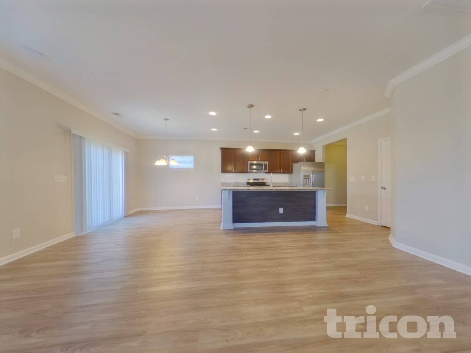 Building Photo - 260 Bonhomme Cir