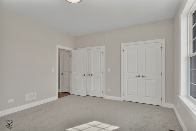 Building Photo - 8022 Bradley Dr
