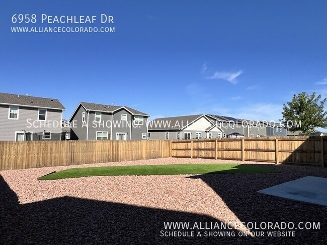 Building Photo - 6958 Peachleaf Dr