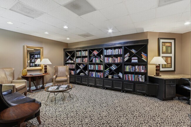 Building Photo - 5400 Park Ave