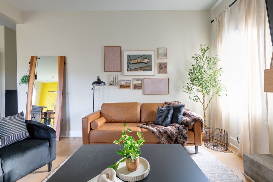 Building Photo - 906 Meharry Blvd