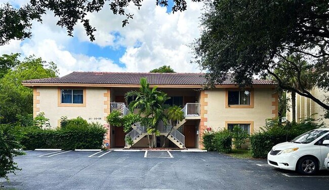 Building Photo - 3720 NW 115th Way