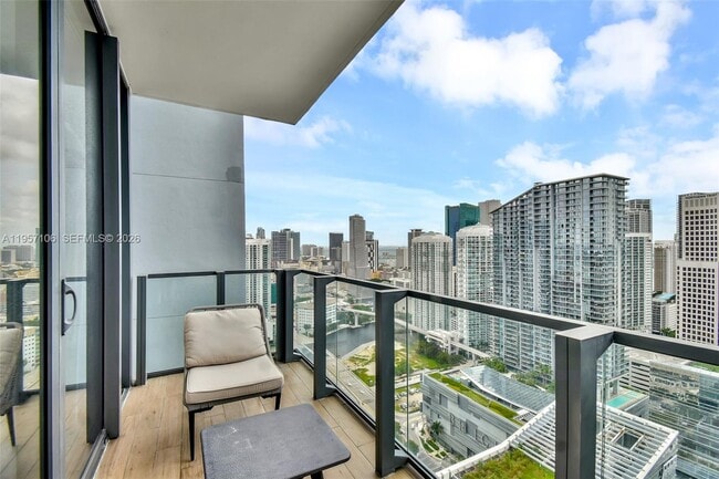 Building Photo - 88 SW 7th St