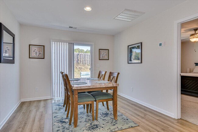 Building Photo - 2047 Catlet Ct