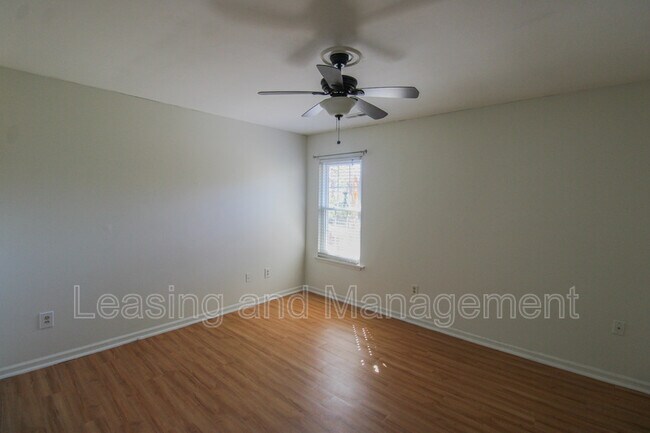 Building Photo - 2004 Vestry Dr