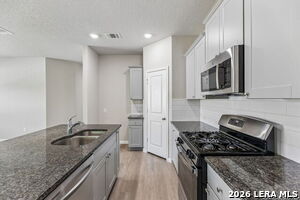 Building Photo - 13131 Thyme Wy