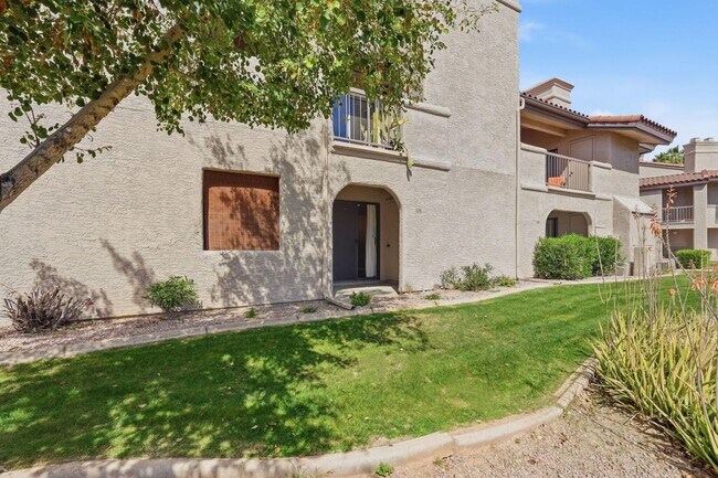 Building Photo - 9450 N 94th Pl