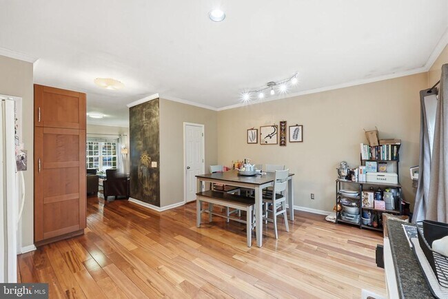 Building Photo - 12109 Wedgeway Ct