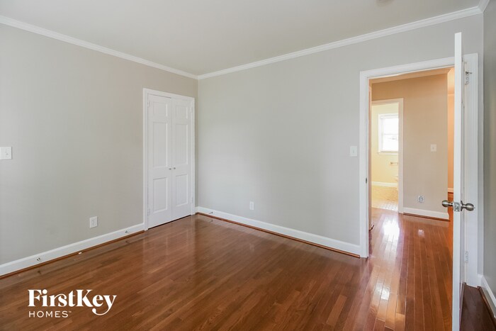 Building Photo - 401 Idlewild Dr