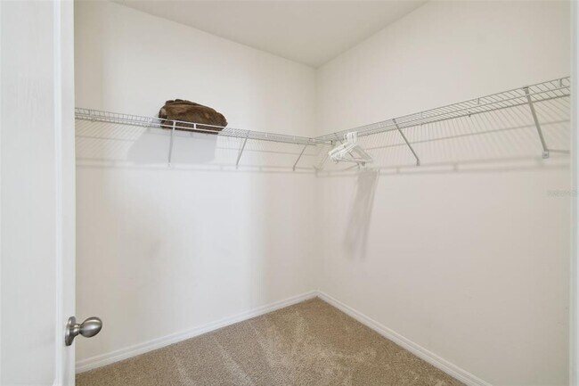 Building Photo - 7704 Oakmoss Loop