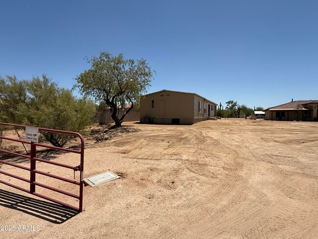 Building Photo - 6703 E Calle de Las Estrellas Rd