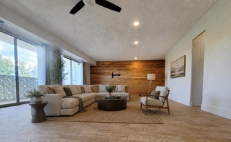 Living Area - 1100 Erie Ave