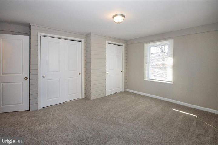MASTER BEDROOM - 207 Somerset St