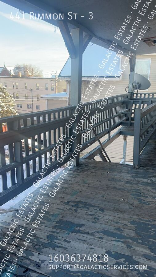 Building Photo - 441 Rimmon St