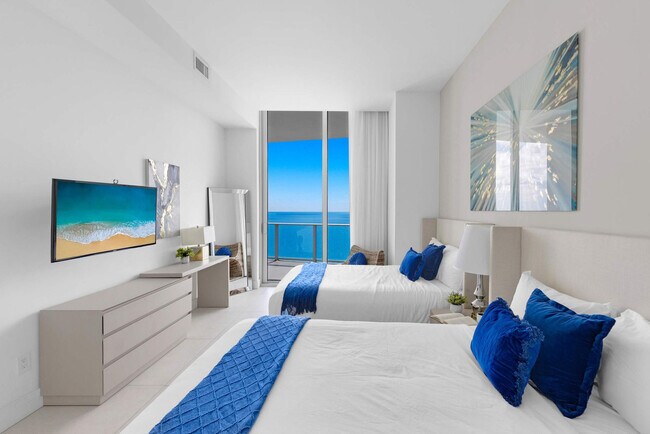 Building Photo - 4111 S Ocean Dr