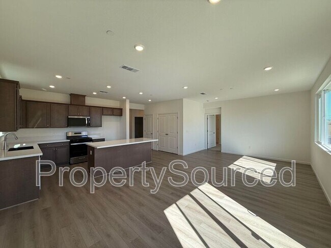 Building Photo - 2454 Cortese St