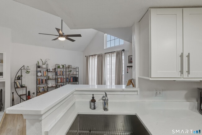 Building Photo - 299 Carriage Crossing Ln