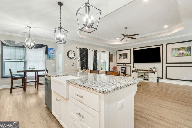 Building Photo - 145 Verano St