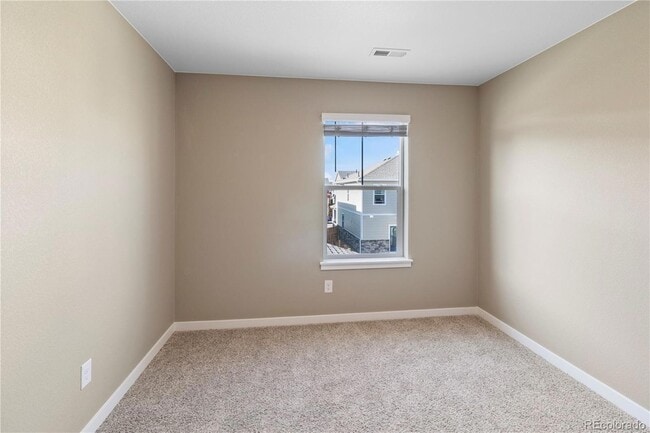 Building Photo - 827 Quatar St