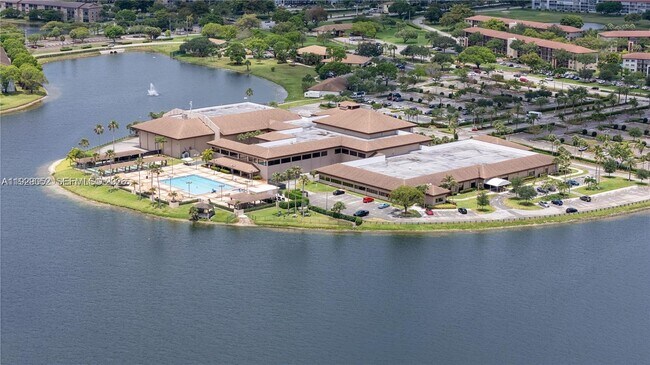 Building Photo - 200 SW 132nd Way