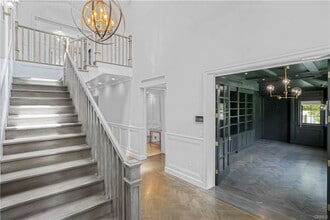 Building Photo - 2520 La Condesa Dr