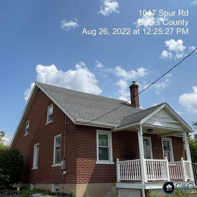 Primary Photo - AVAILABLE NOW! - 1047 Spur Road, Souderton...