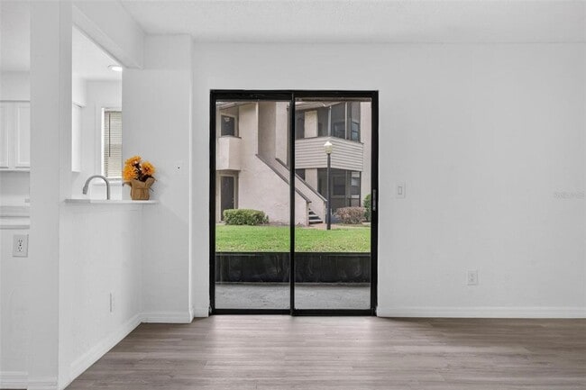 Building Photo - 2929 Antique Oaks Cir