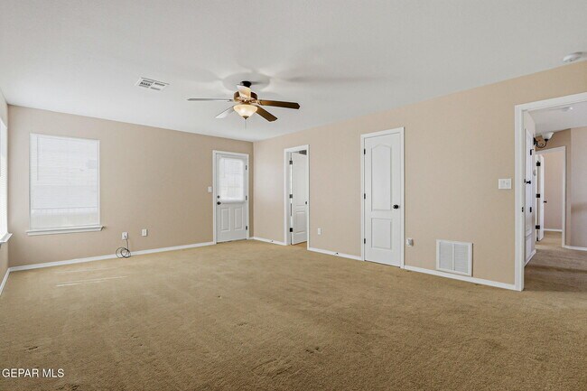 Building Photo - 3165 Sarina Cir