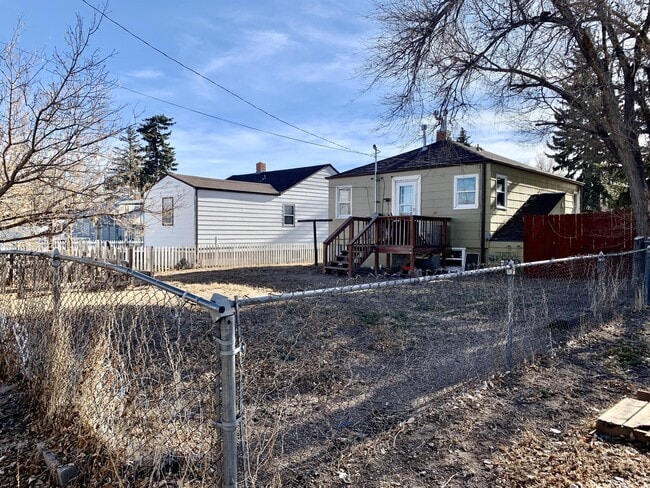 Building Photo - 2102 E 16th St